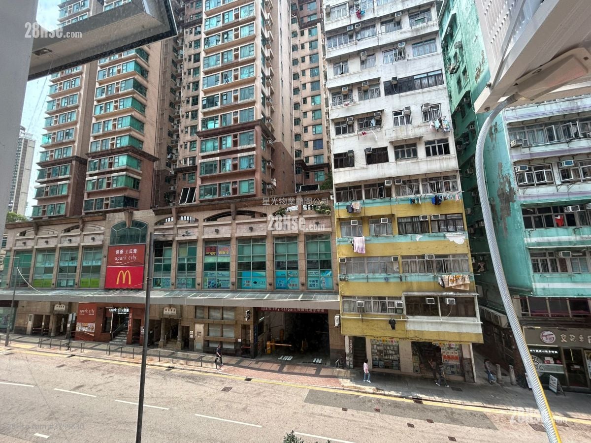 Kin On Mansion Sell 2 Bedrooms , 1 Bathroom 320 ft²