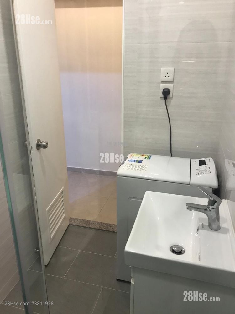 英皇大楼 售盘 2 房 , 1 浴室 498 平方尺