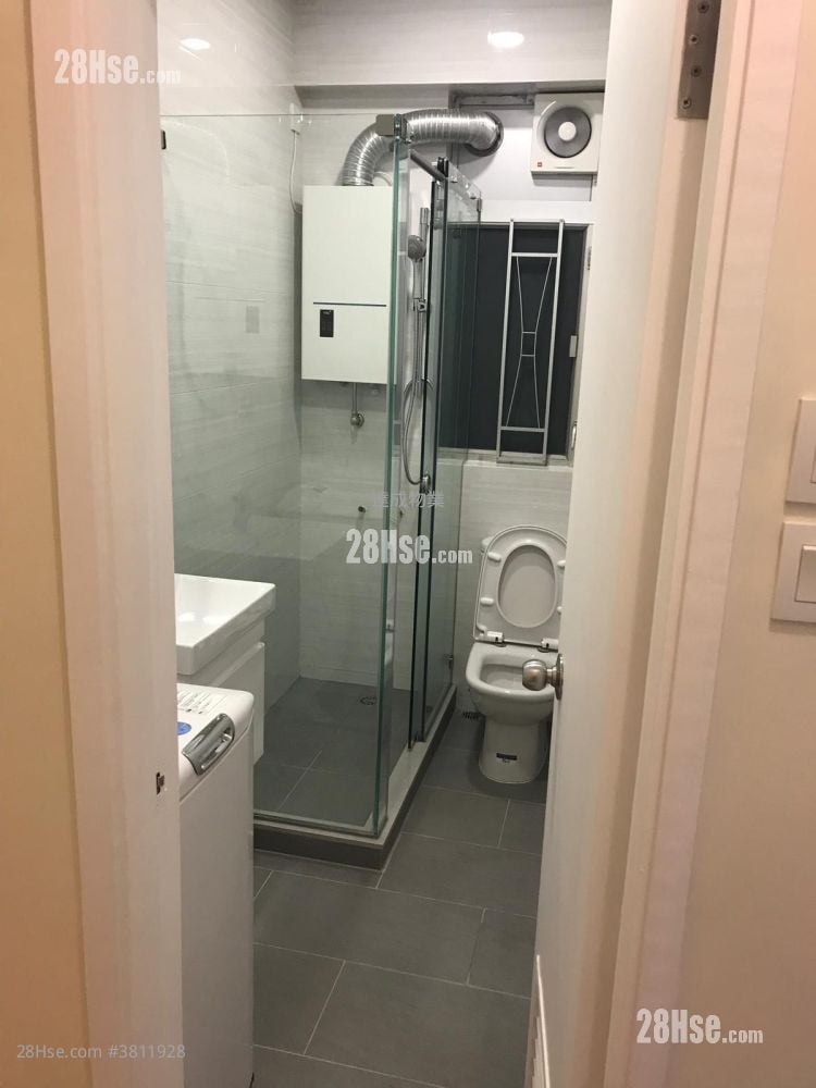 英皇大楼 售盘 2 房 , 1 浴室 498 平方尺