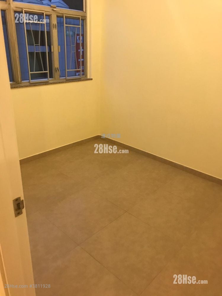 英皇大楼 售盘 2 房 , 1 浴室 498 平方尺