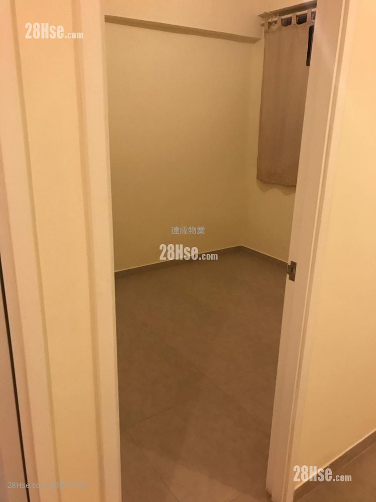 英皇大楼 售盘 2 房 , 1 浴室 498 平方尺