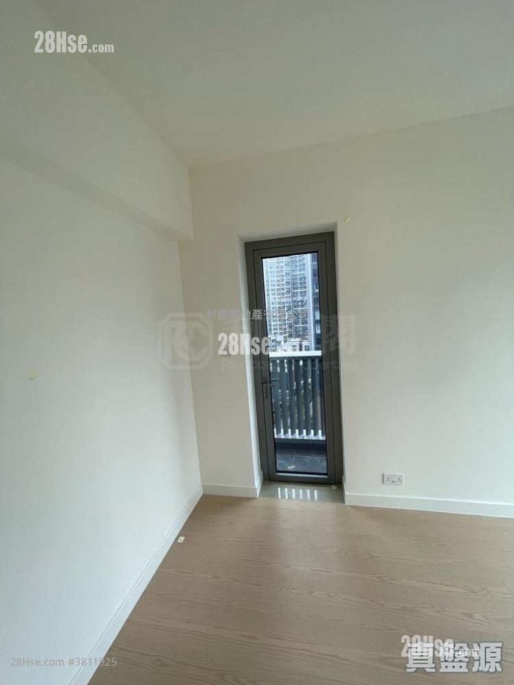 Monaco 售盘 3 房 727 平方尺