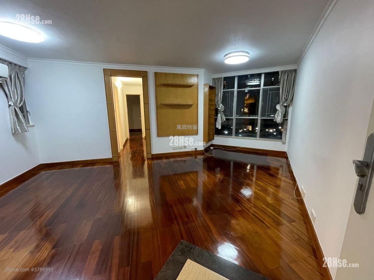 Whampoa Garden Sell 3 Bedrooms , 2 Bathrooms 639 ft²