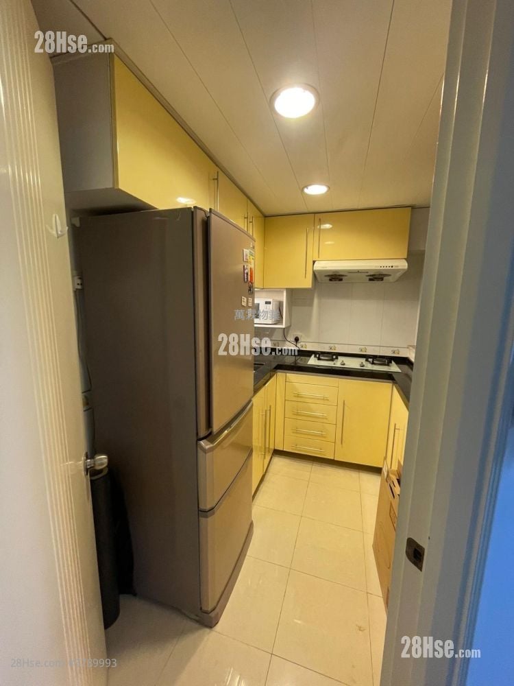 Whampoa Garden Sell 3 Bedrooms , 2 Bathrooms 639 ft²