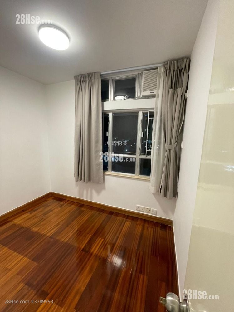 Whampoa Garden Sell 3 Bedrooms , 2 Bathrooms 639 ft²