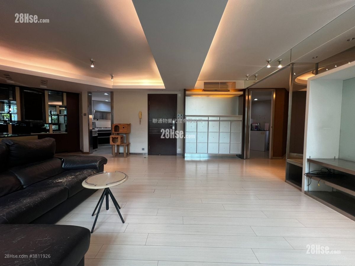 单幢楼房 售盘 5+ 房 , 4 浴室 1,504 平方尺