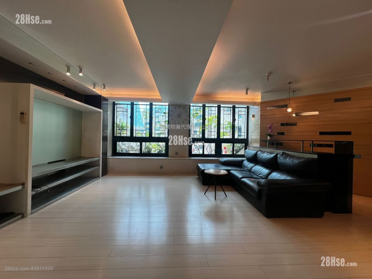 单幢楼房 售盘 5+ 房 , 4 浴室 1,504 平方尺