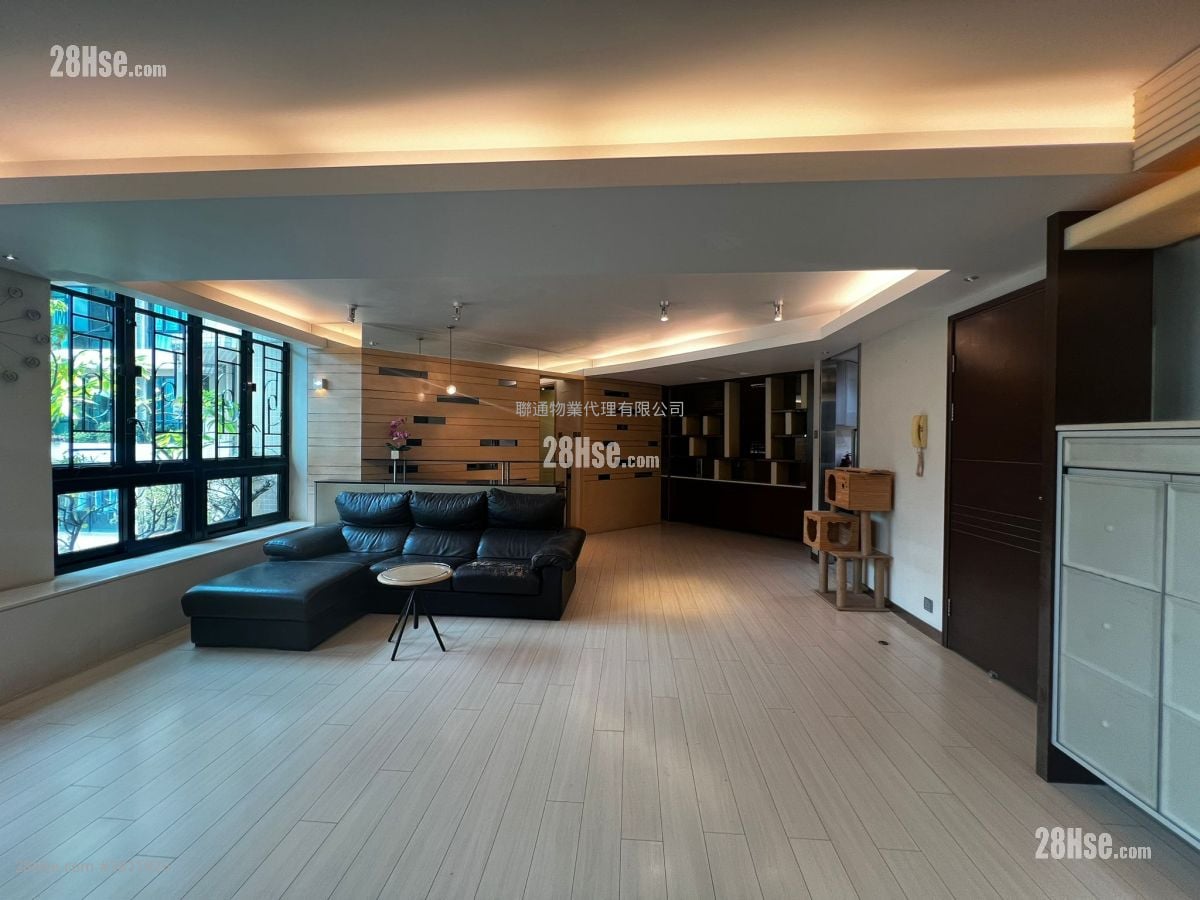 单幢楼房 售盘 5+ 房 , 4 浴室 1,504 平方尺