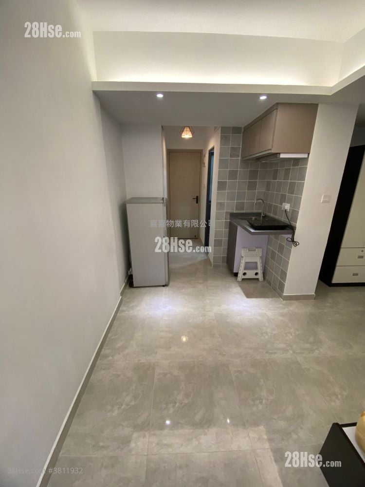 Apartment Rental Studio , 1 Bathroom 210 ft²