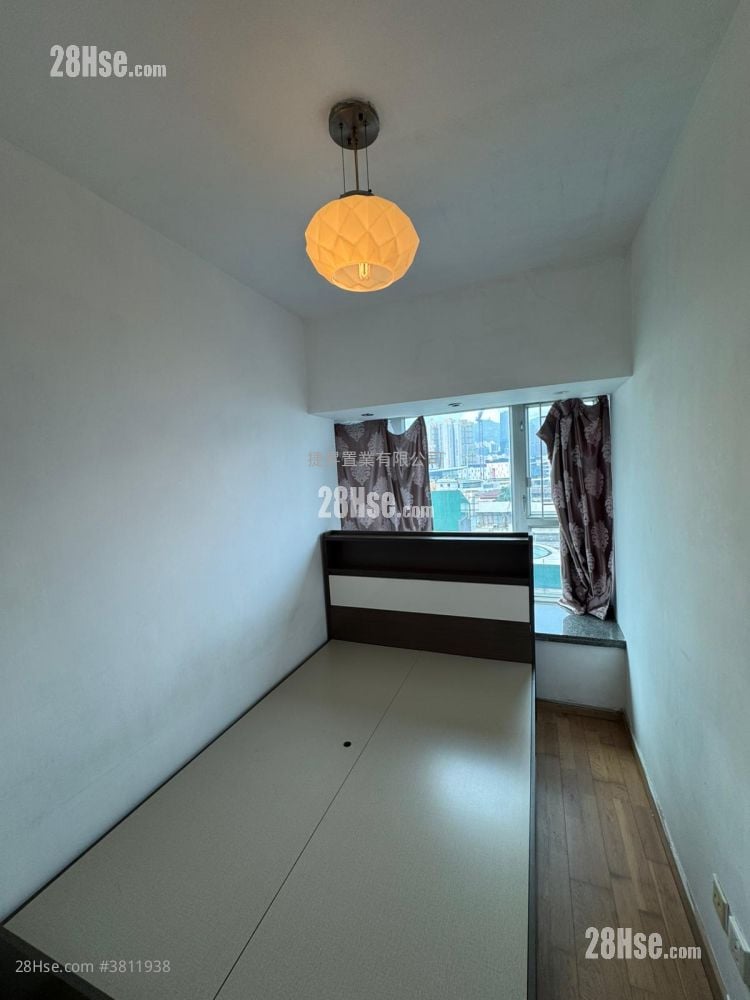 翔龍灣 售盤 2 房 , 1 浴室 385 平方呎