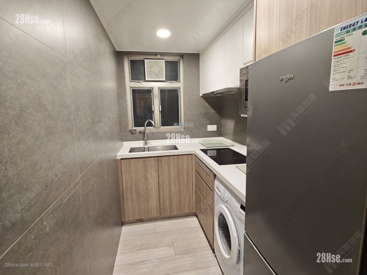 Yoho Town Sell 2 Bedrooms , 1 Bathroom 422 ft²