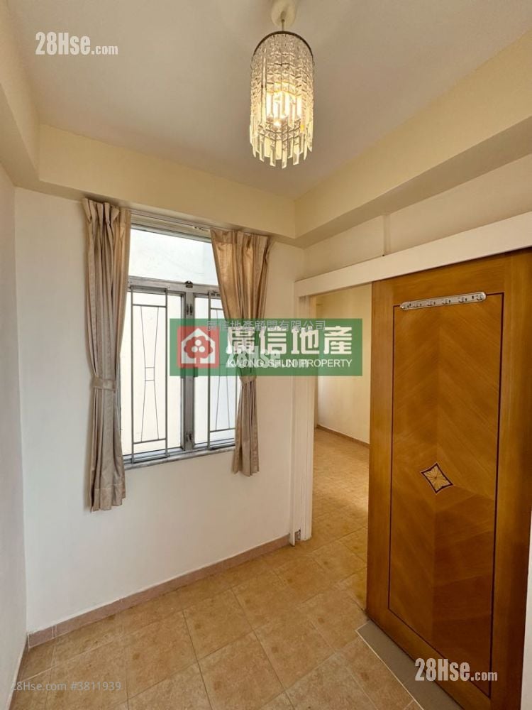 Tung On Court Rental 1 Bedroom , 1 Bathroom 242 ft²