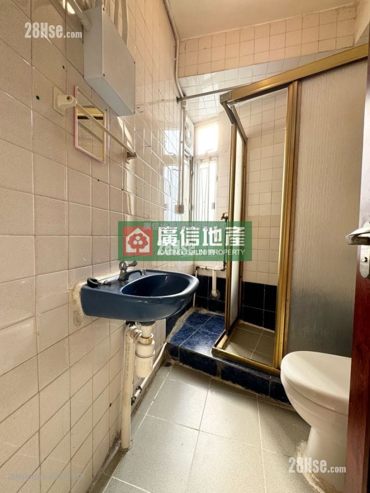 Tung On Court Rental 1 Bedroom , 1 Bathroom 242 ft²