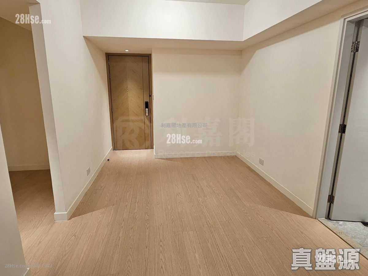 Monaco Sell 4 Bedrooms 961 ft²