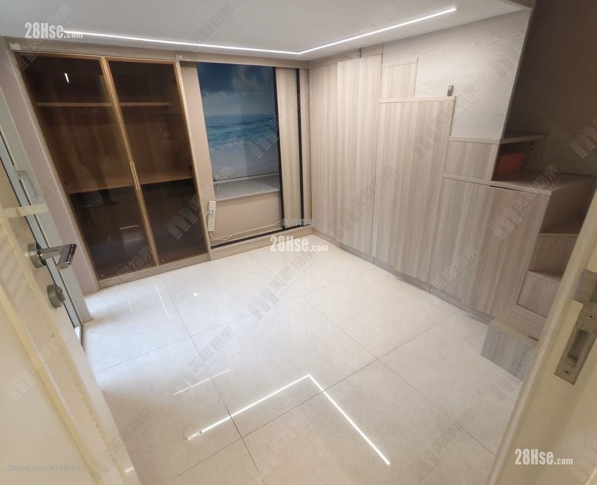 峻滢 售盘 3 房 , 2 浴室 693 平方尺