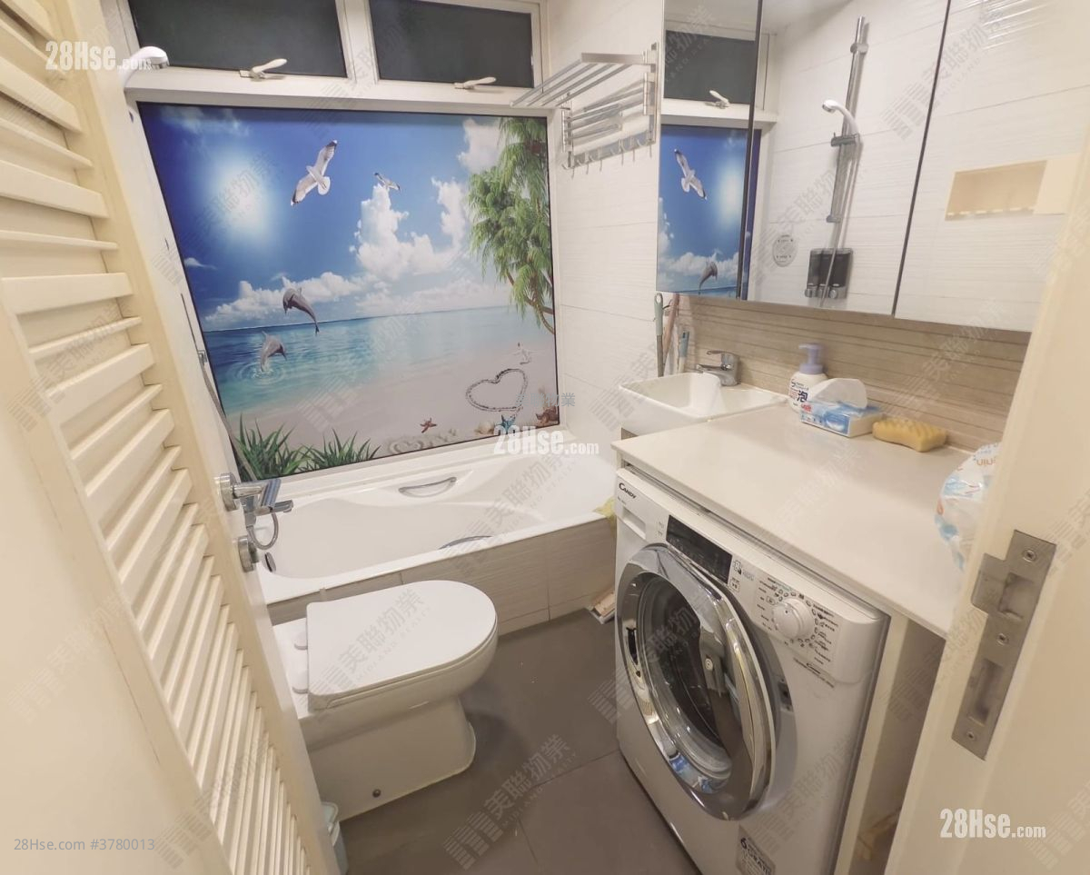 峻滢 售盘 3 房 , 2 浴室 693 平方尺