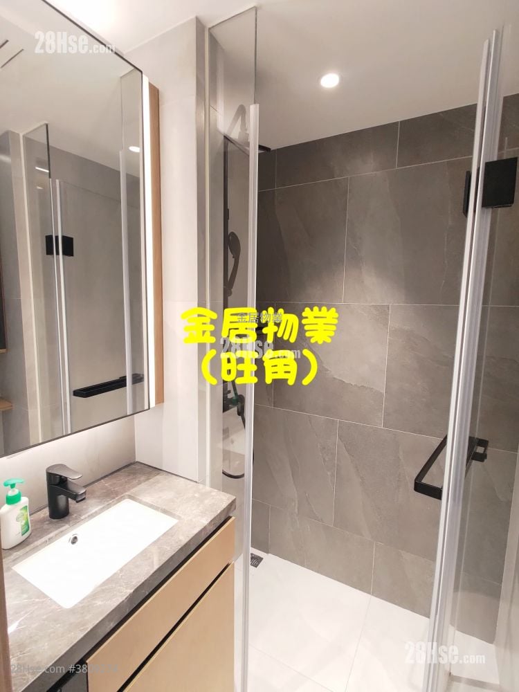 Uptify Sell Studio , 1 Bathroom 172 ft²