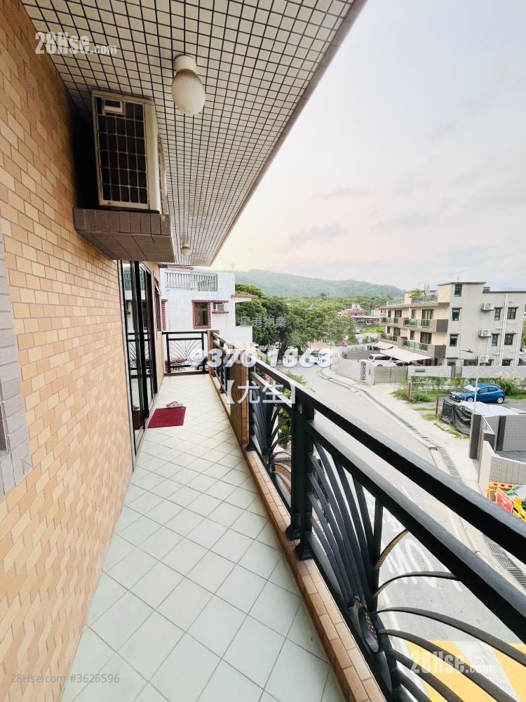 村屋 售盘 3 房 , 1 浴室 700 平方尺