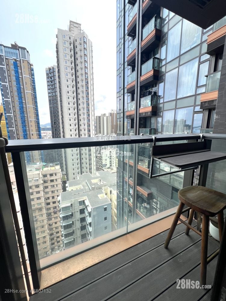 The Vantage Rental Studio , 1 Bathroom 189 ft²