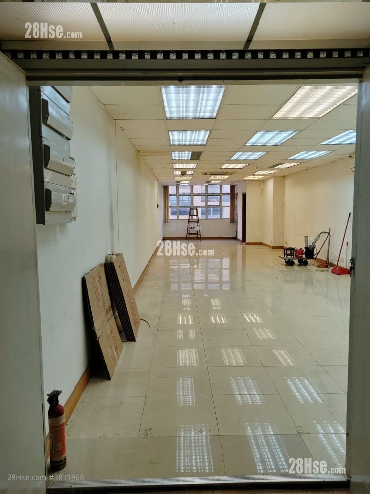 Sunwise Industrial Building Sell 1 Toilet 788 ft²