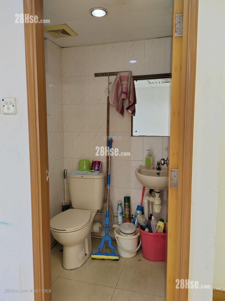 Sunwise Industrial Building Sell 1 Toilet 788 ft²
