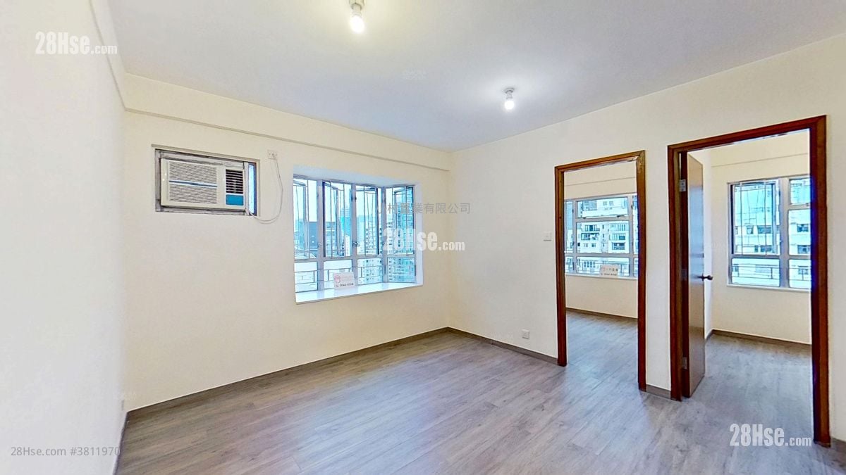 living room: Tung Shing Terrace Rental 2 Bedrooms , 1 Bathroom 364 ft²