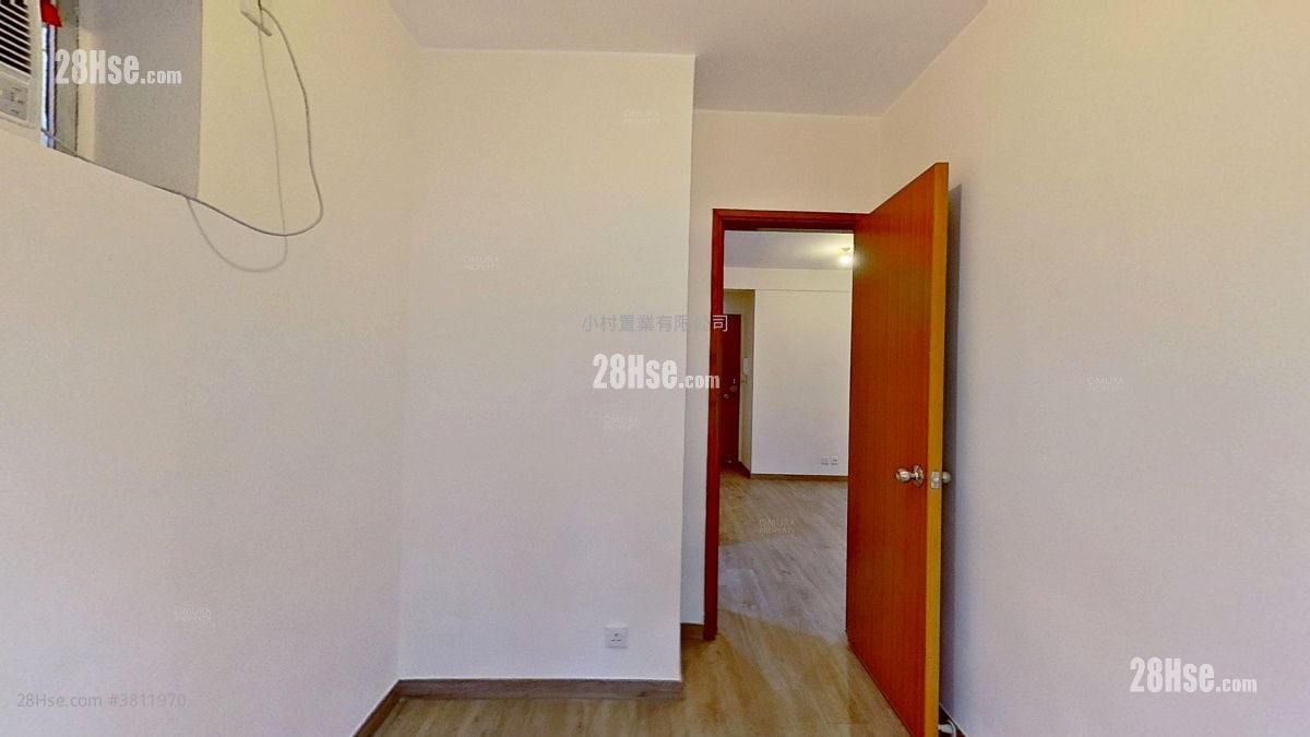 bedroom 2: Tung Shing Terrace Rental 2 Bedrooms , 1 Bathroom 364 ft²