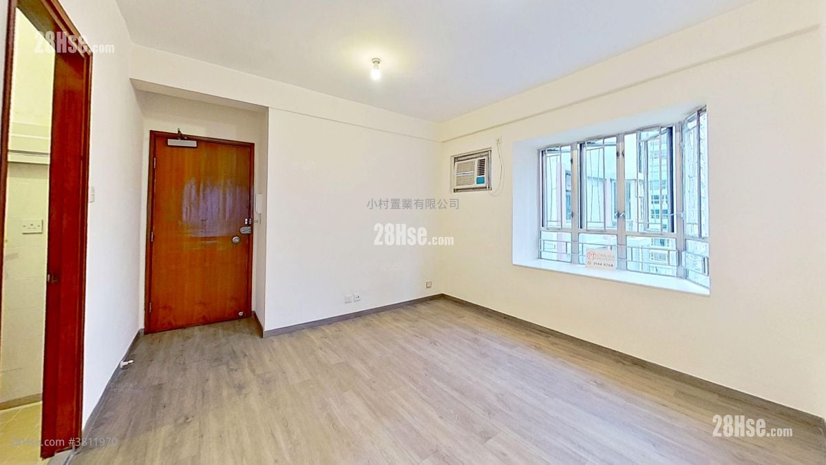 living room: Tung Shing Terrace Rental 2 Bedrooms , 1 Bathroom 364 ft²