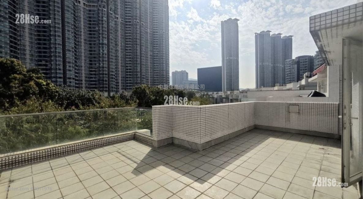 蓝天海岸 售盘 3 房 1,717 平方尺