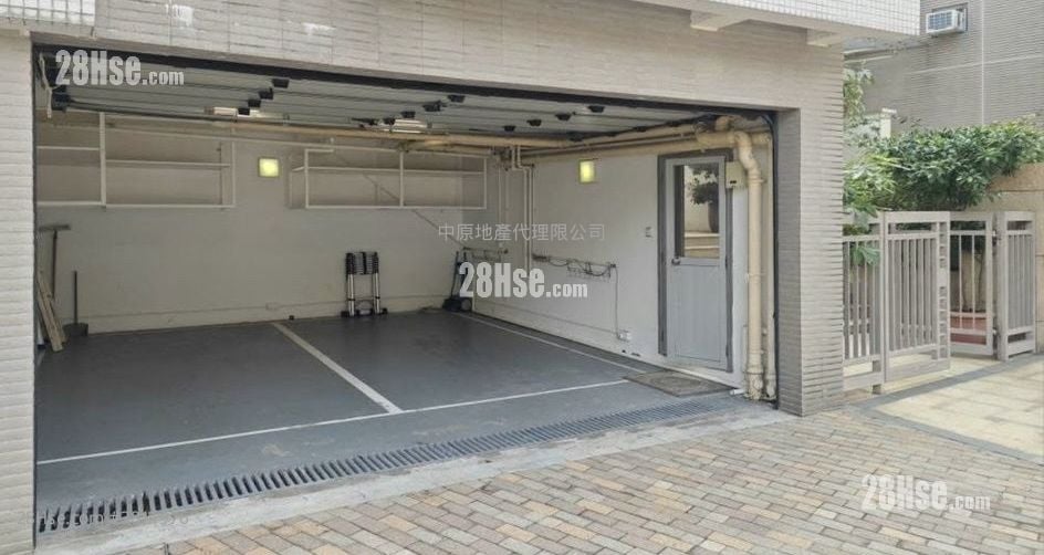 蓝天海岸 售盘 3 房 1,717 平方尺