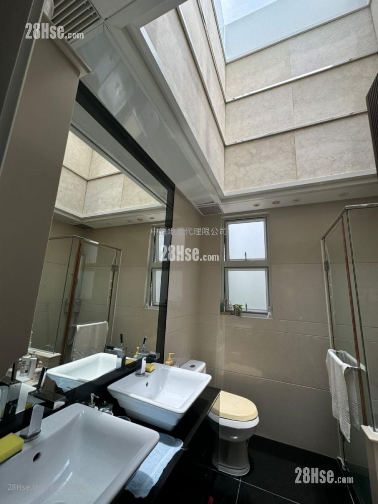 蓝天海岸 售盘 3 房 1,717 平方尺