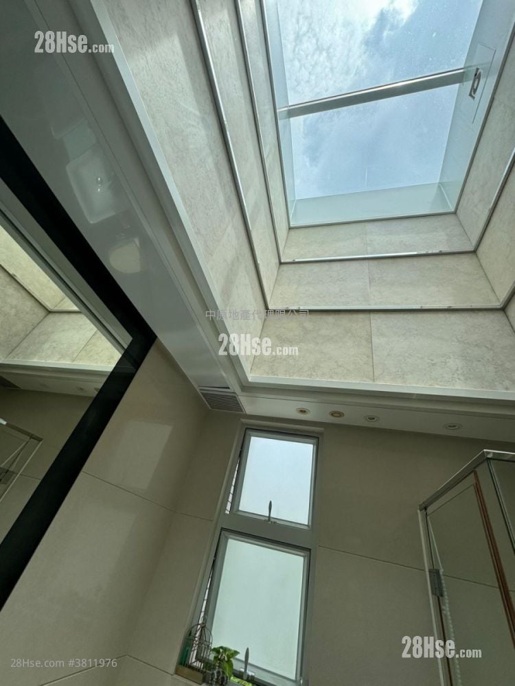 蓝天海岸 售盘 3 房 1,717 平方尺