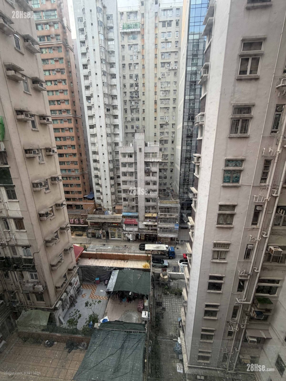 单幢楼房 售盘 3 房 , 1 浴室 367 平方尺