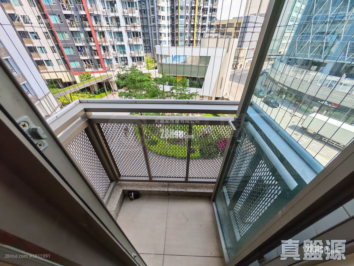 The Spectra Sell 3 Bedrooms , 1 Bathroom 621 ft²