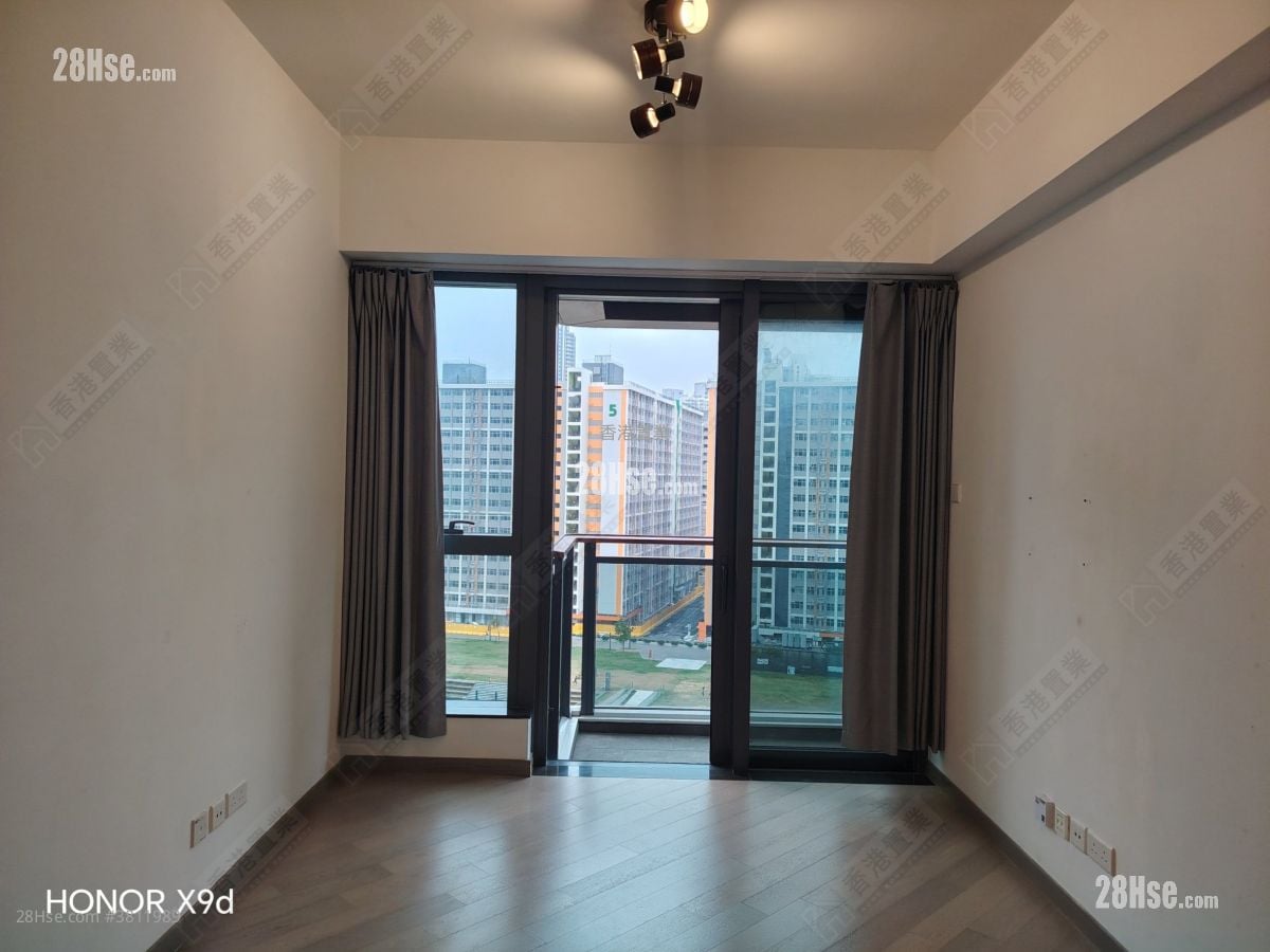 尚珒溋 售盘 4 房 , 3 浴室 760 平方尺