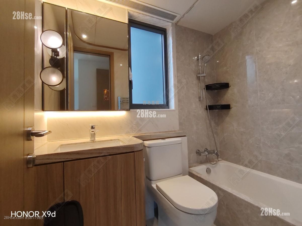 尚珒溋 售盘 4 房 , 3 浴室 760 平方尺