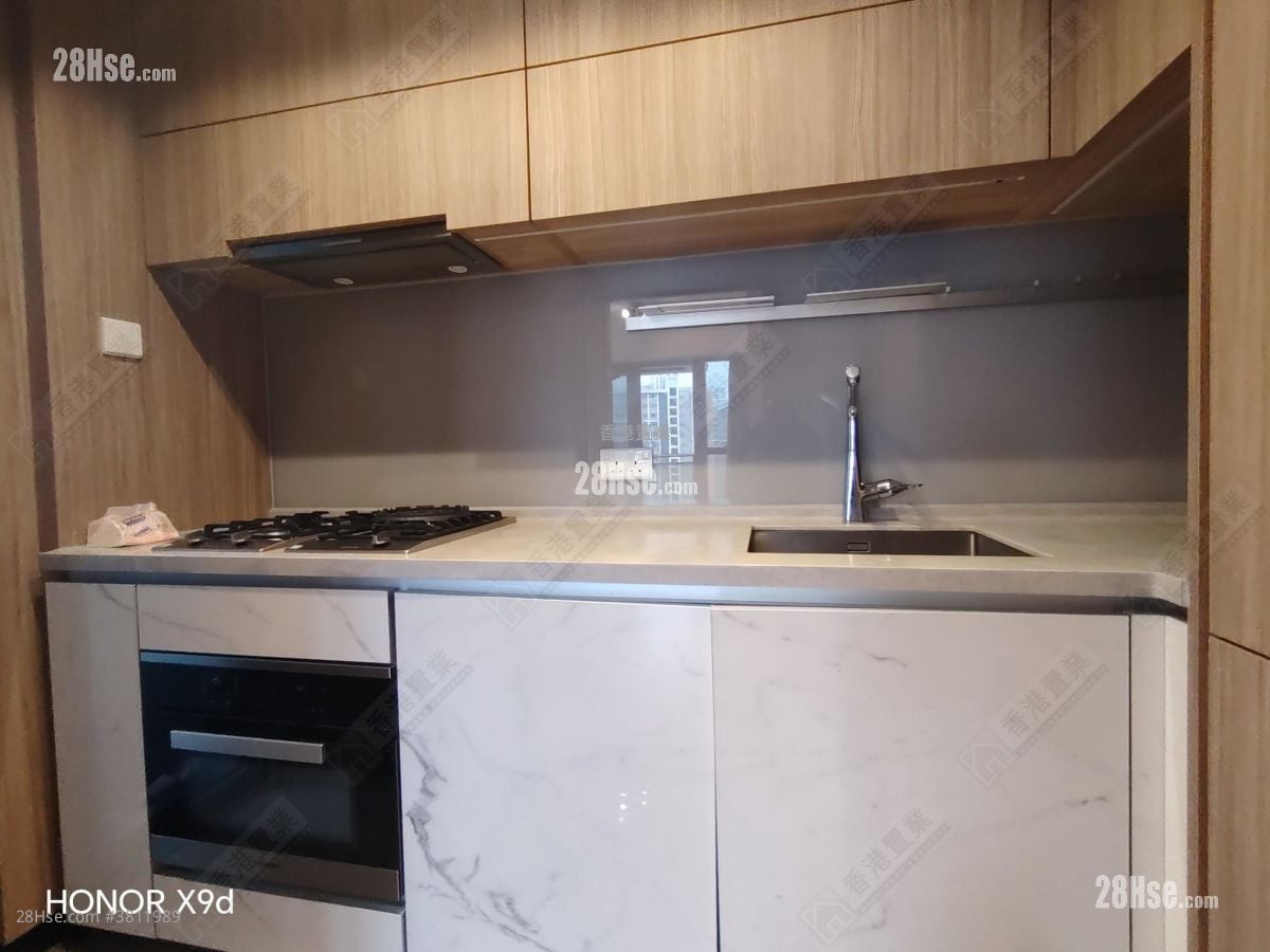 尚珒溋 售盘 4 房 , 3 浴室 760 平方尺