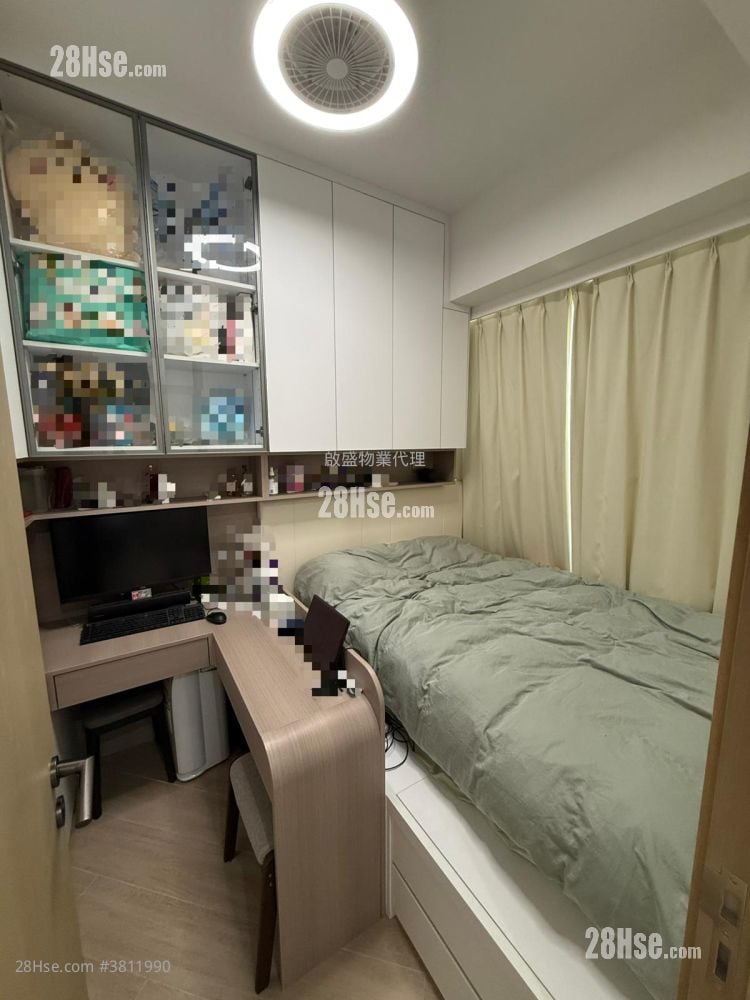 Uptown East Sell 1 Bedroom , 1 Bathroom 336 ft²