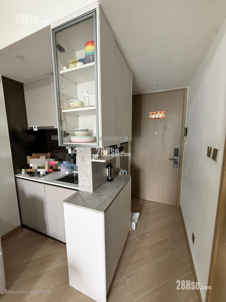 Uptown East Sell 1 Bedroom , 1 Bathroom 336 ft²