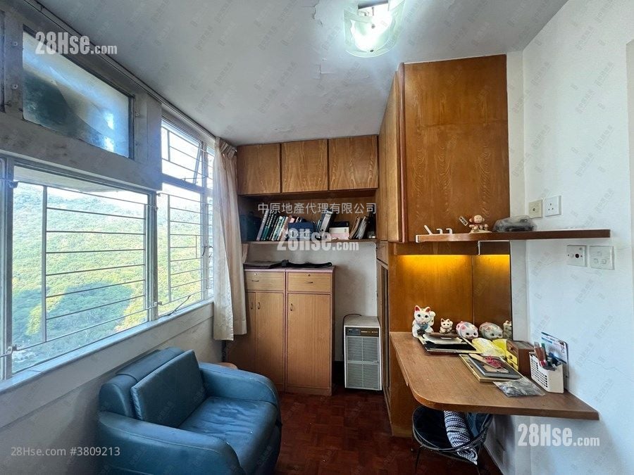 浩明苑 售盘 2 房 489 平方尺