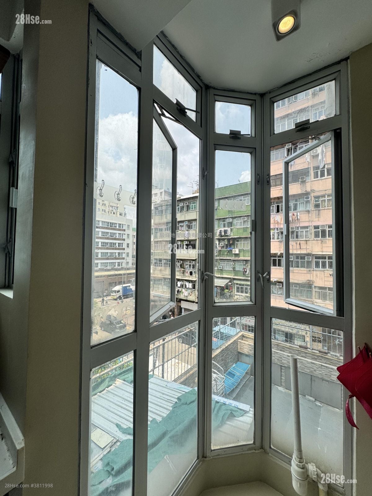 大南花園 租盤 開放式間隔 , 1 浴室 216 平方呎