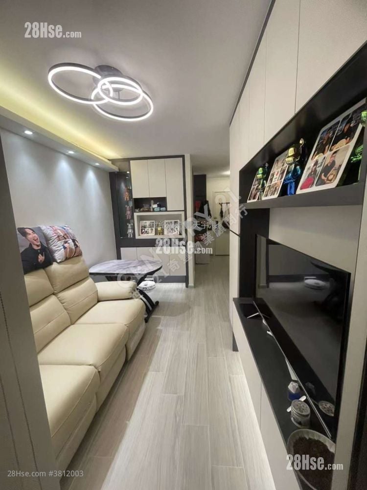 Kam Chun Court Sell 2 Bedrooms 427 ft²