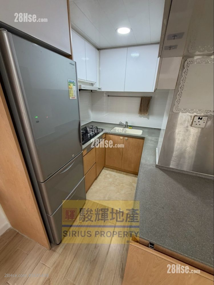Hung Wai Building Sell 2 Bedrooms , 1 Bathroom 306 ft²
