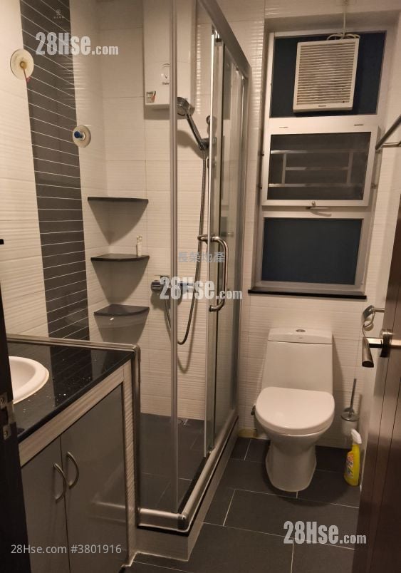 Village Rental 700 ft²