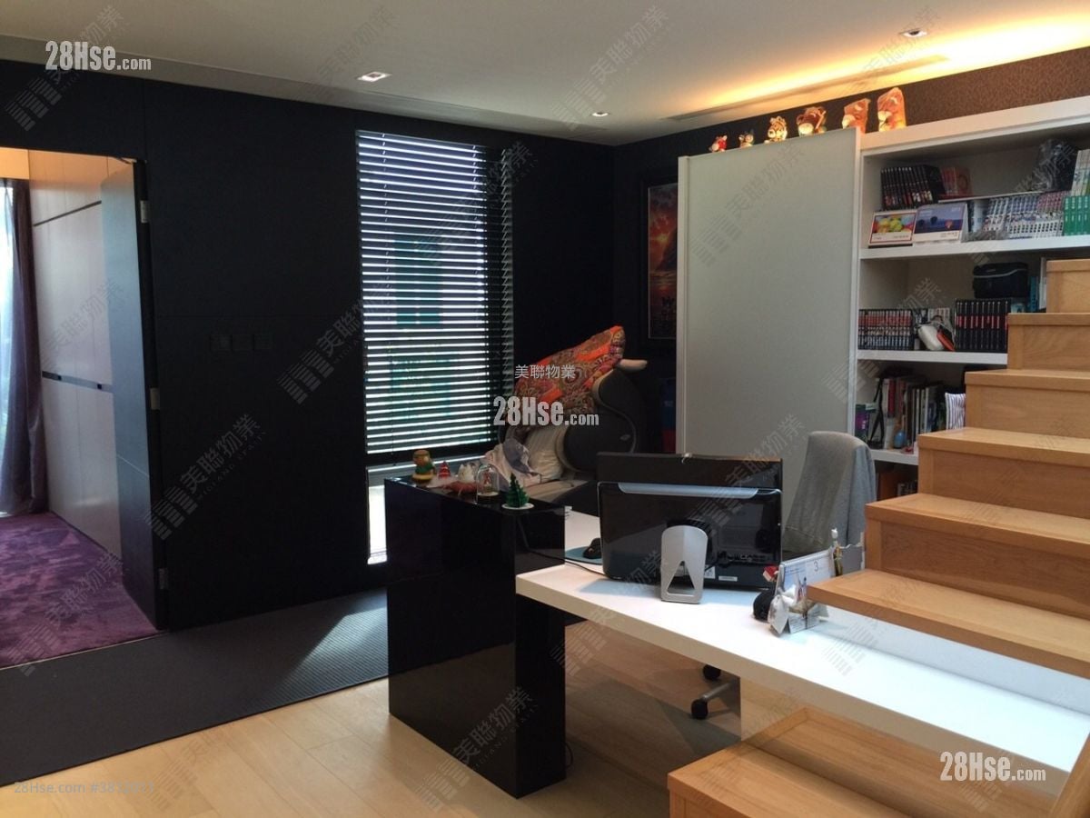 葡萄园 售盘 3 房 2,389 平方尺