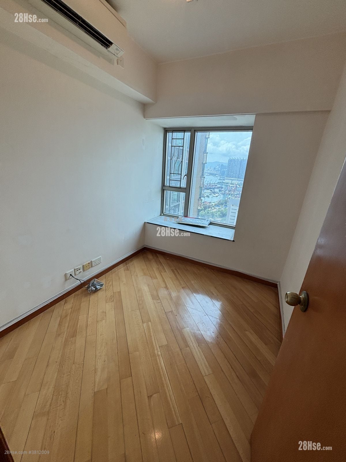 擎天半岛 租盘 3 房 , 3 浴室 853 平方尺