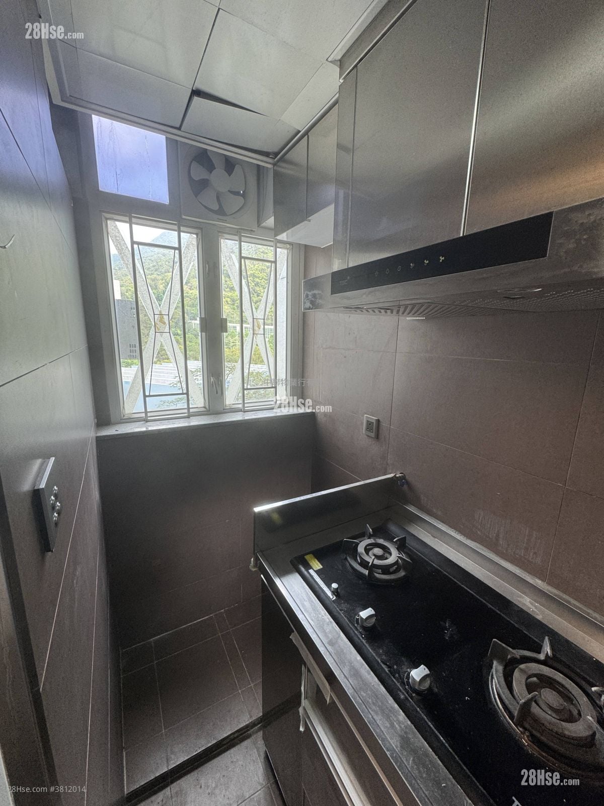 Hang On House Sell 445 ft²