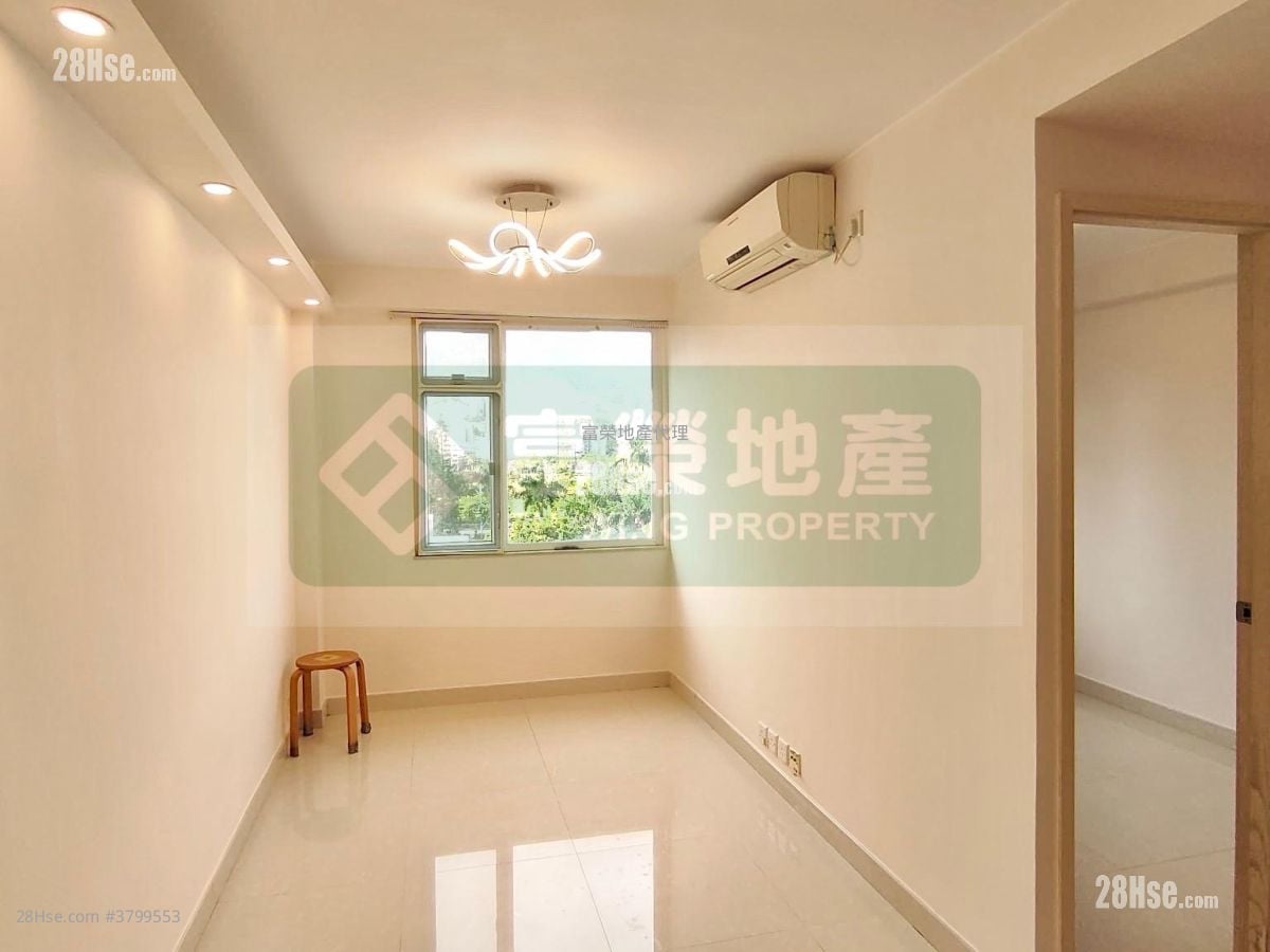 Kings Court Rental 1 Bedroom , 1 Bathroom 268 ft²