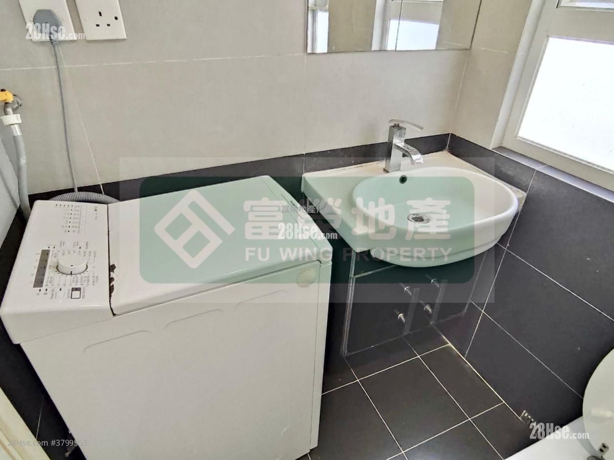 Kings Court Rental 1 Bedroom , 1 Bathroom 268 ft²