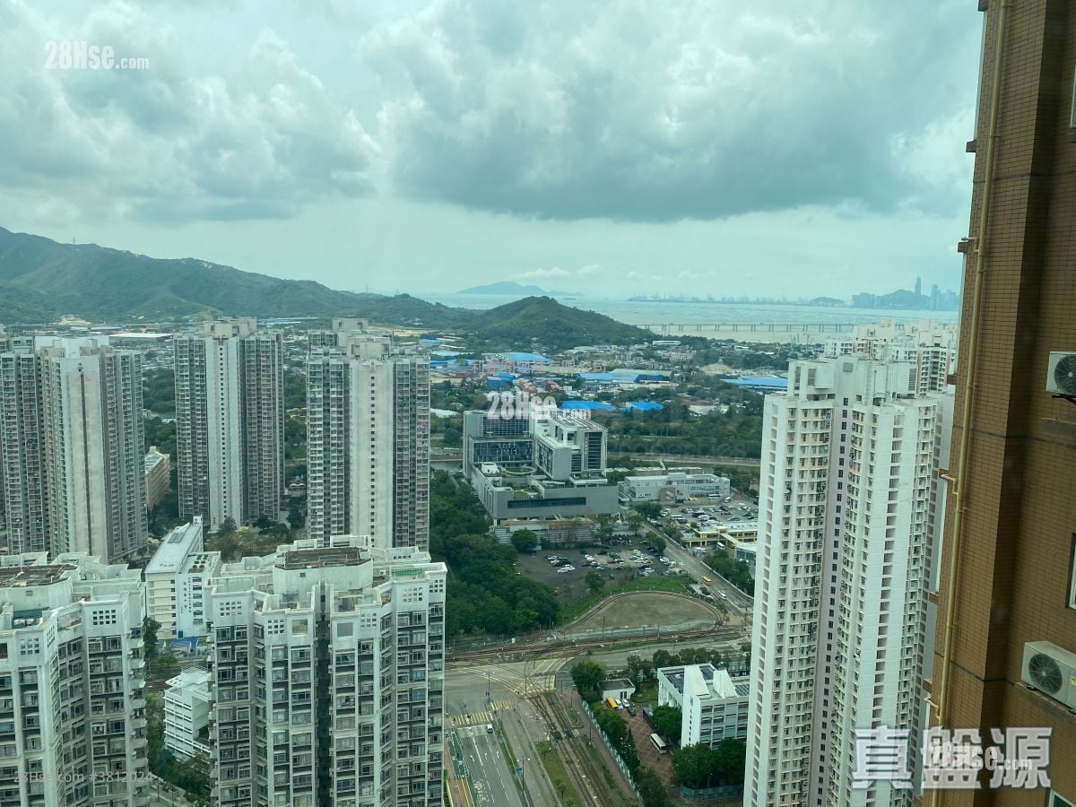 Central Park Towers Sell 2 Bedrooms , 1 Bathroom 498 ft²